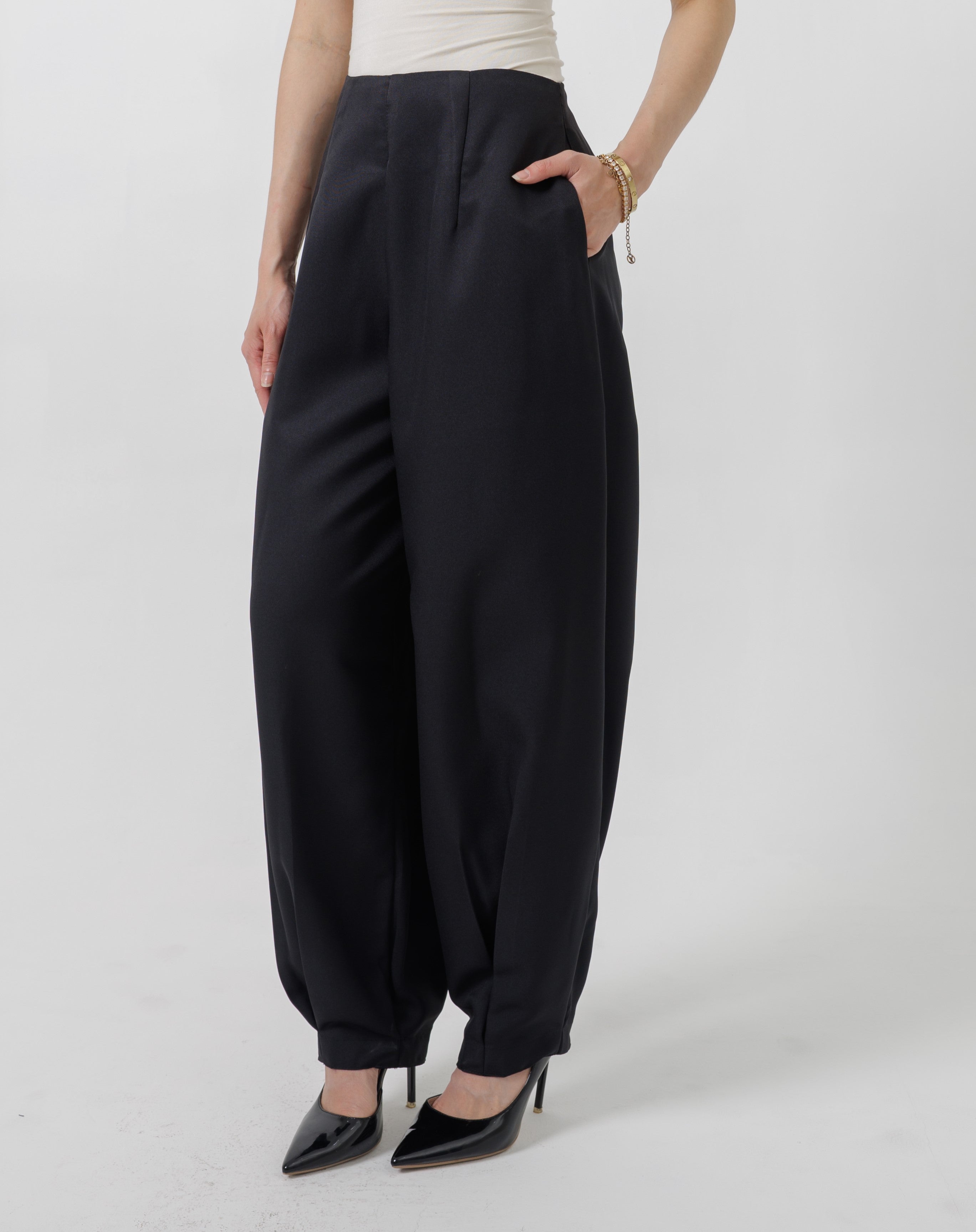 Poppy Top & Ronald Pants In Black