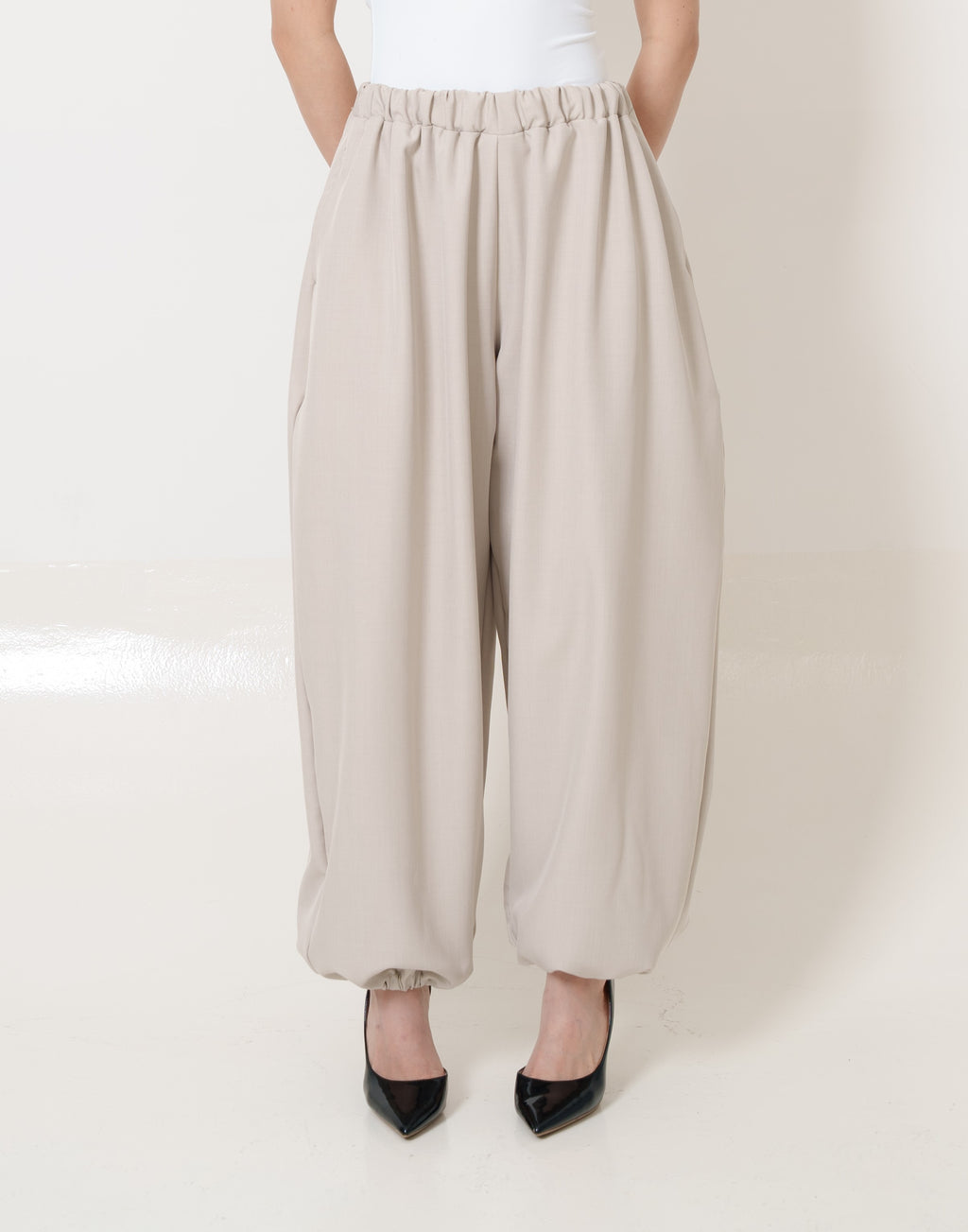 Avani Top & Daniel Pants In Beige