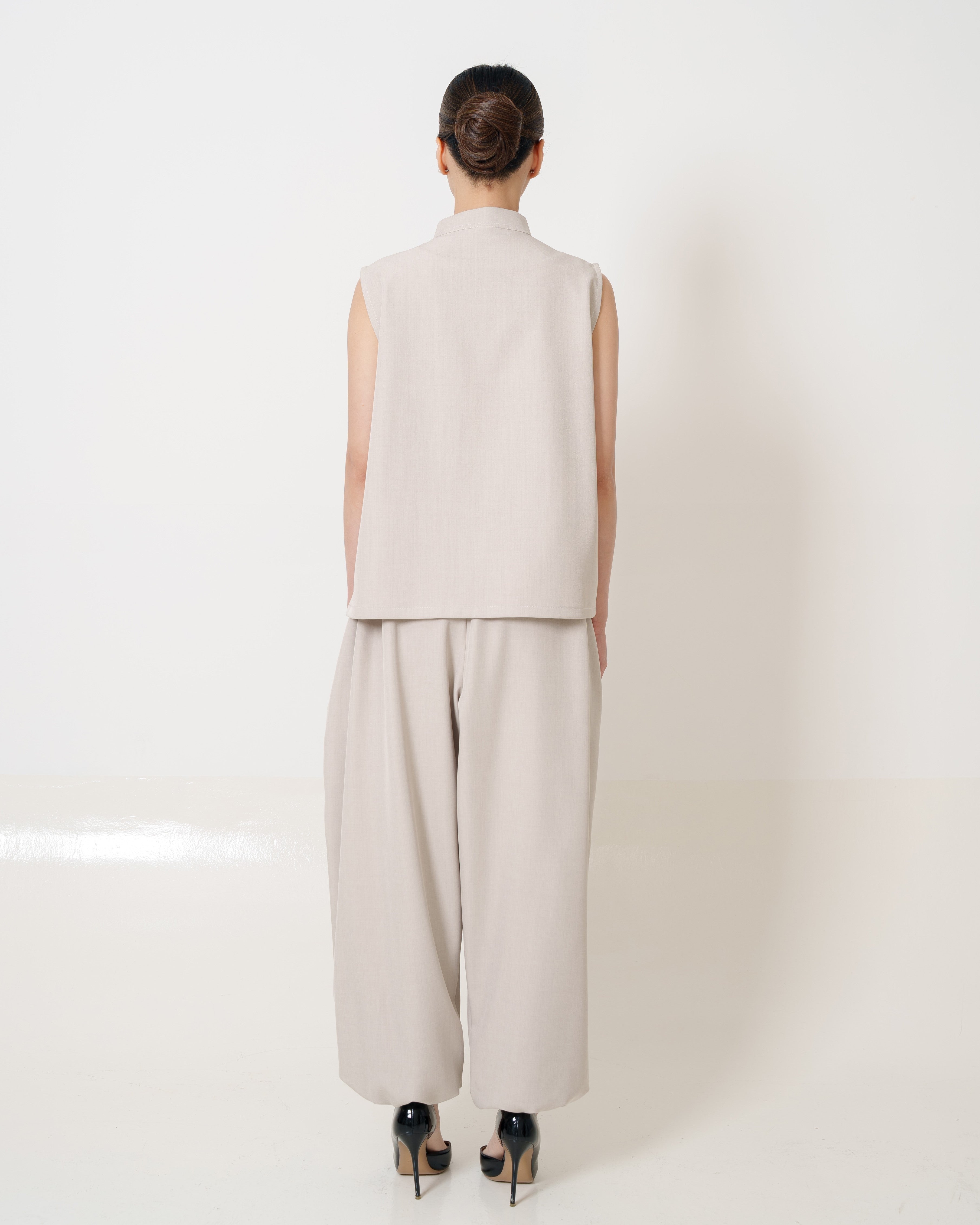 Riley Top & Daniel Pants In Beige