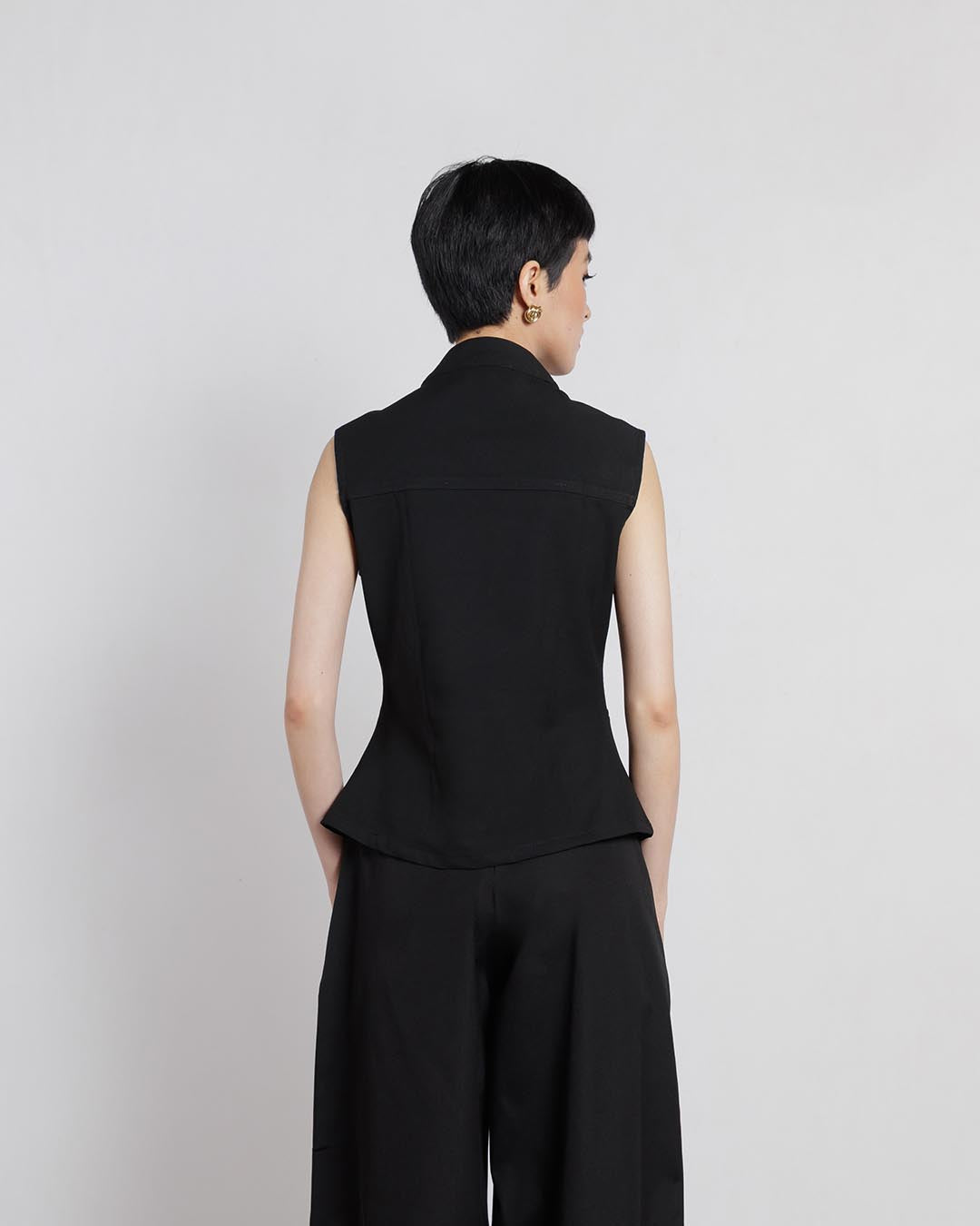 Siena Vest & Verona Skirt In Black